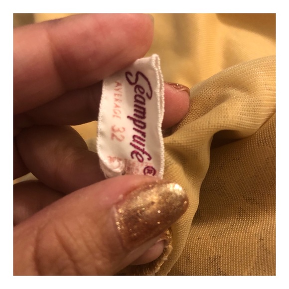 Sold// 1950’s/ 1960’s Seamprufe Yellow Gold Full Slip with  Lace Bust, Small - Picture 5 of 6